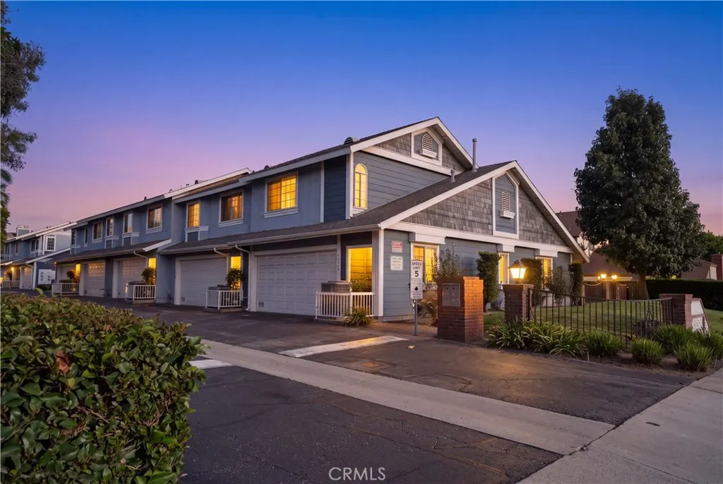 1174 N Sunflower