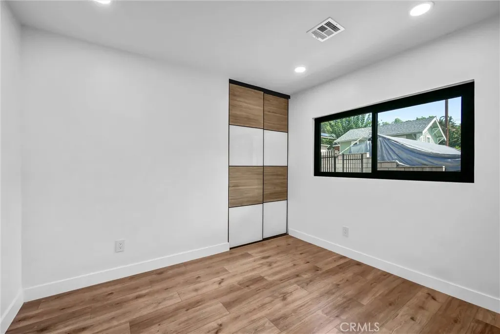 403 W 5th