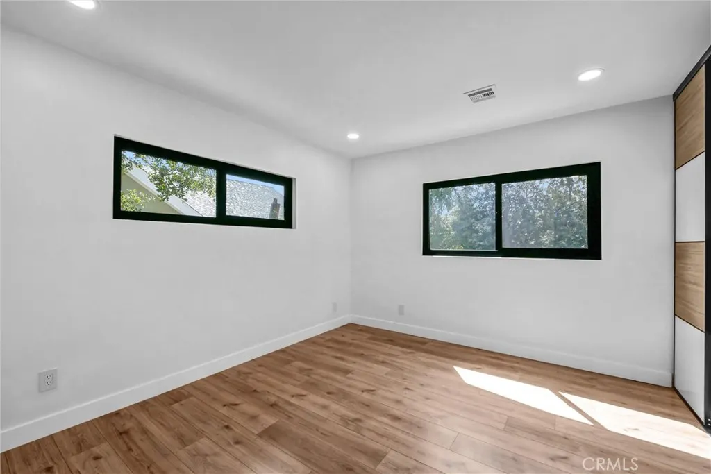 403 W 5th