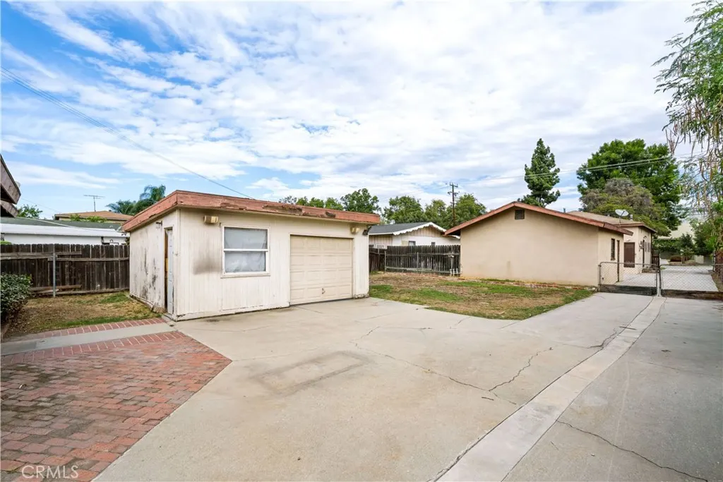 11442 McGirk Avenue