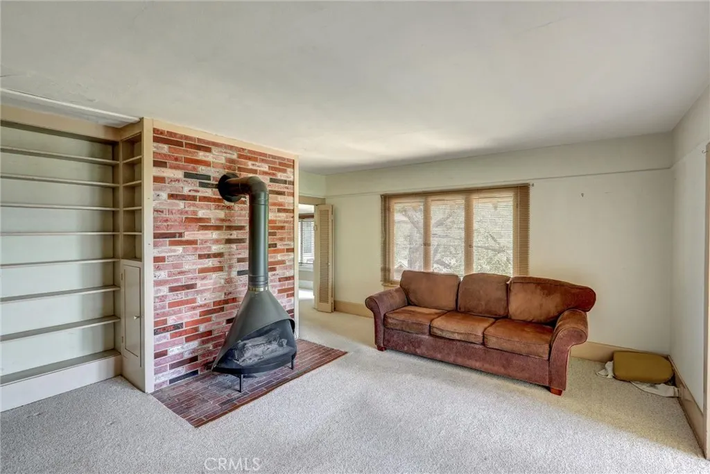 1012 Glencoe Heights Drive