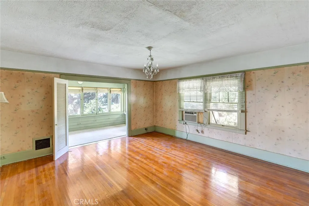 1012 Glencoe Heights Drive