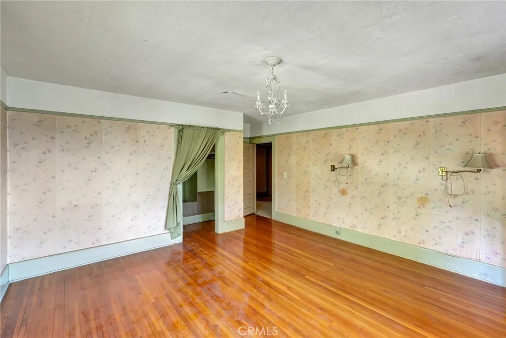 1012 Glencoe Heights Drive