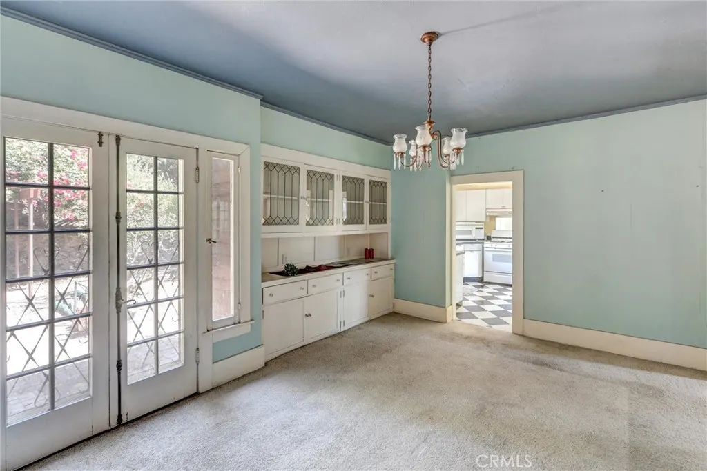 1012 Glencoe Heights Drive