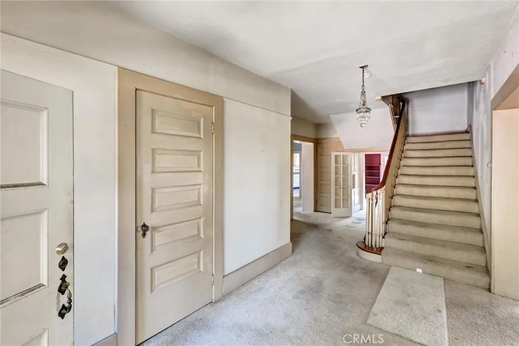 1012 Glencoe Heights Drive