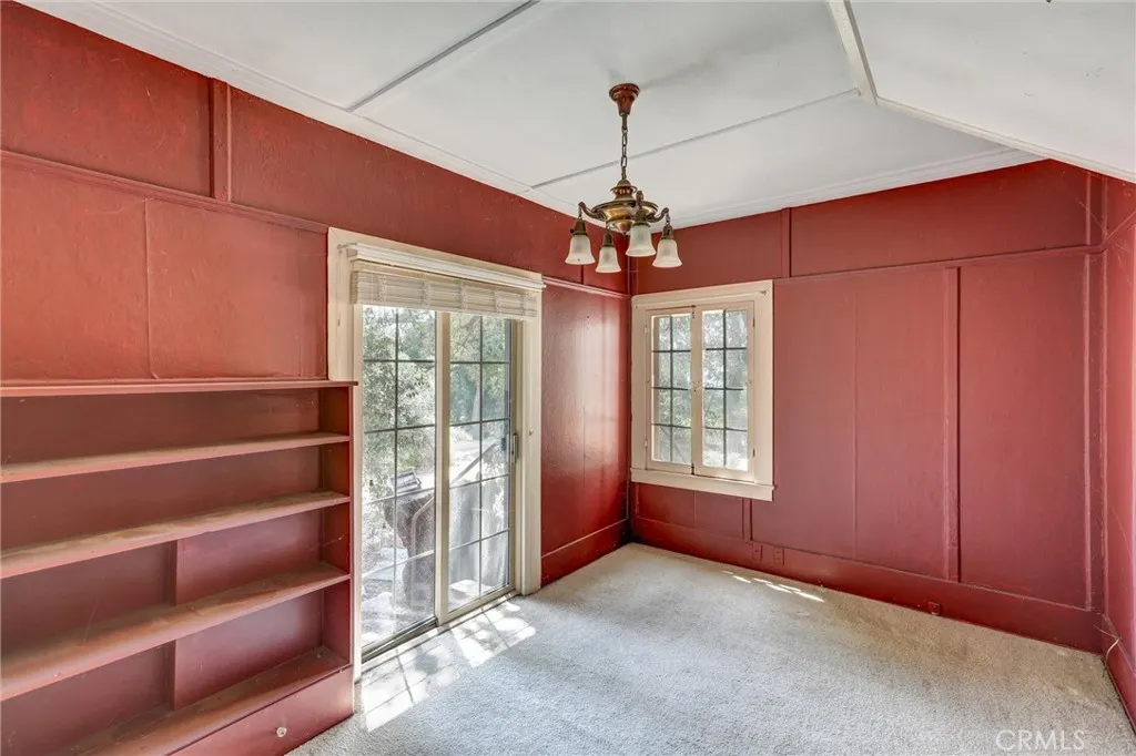 1012 Glencoe Heights Drive