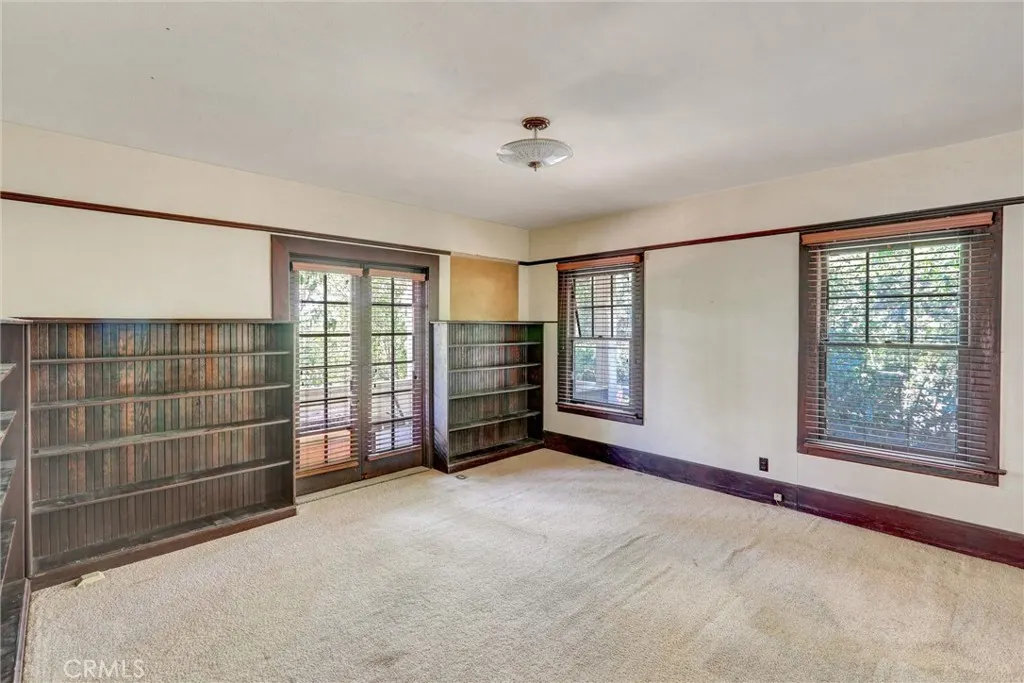 1012 Glencoe Heights Drive