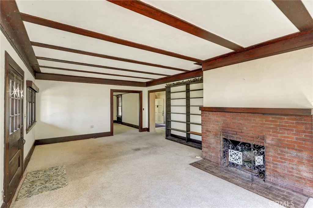 1012 Glencoe Heights Drive