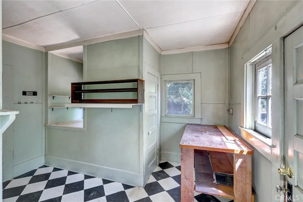 1012 Glencoe Heights Drive