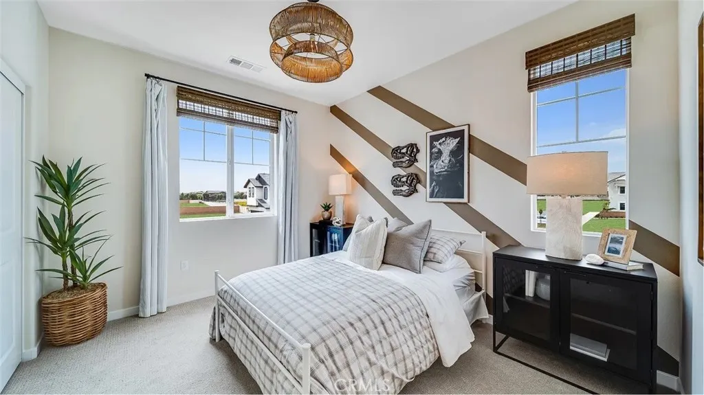 3282 Floral Paseo