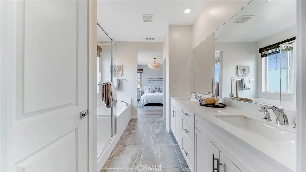 3282 Floral Paseo