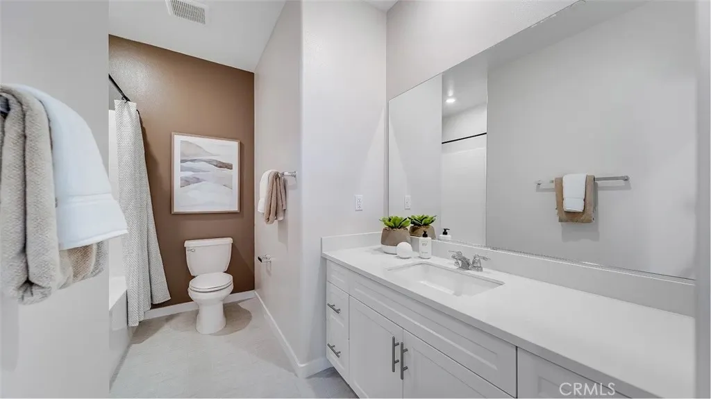 3282 Floral Paseo