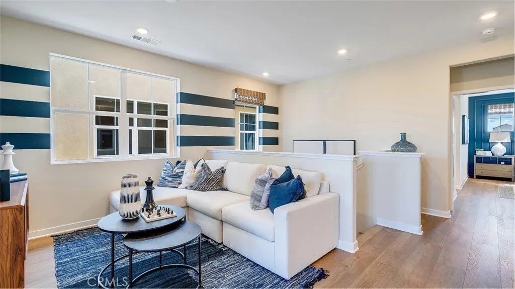 2612 E Forest Paseo