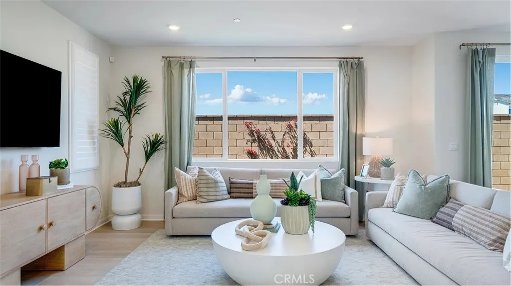 3245 Silo Paseo