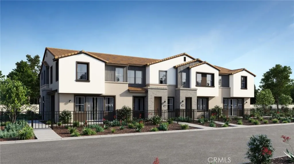 4235 S Gasly Paseo