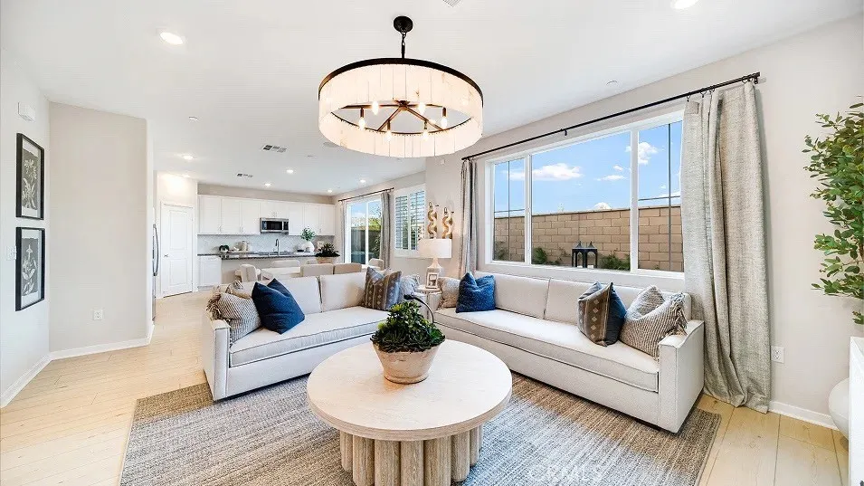 3274 Silo Paseo