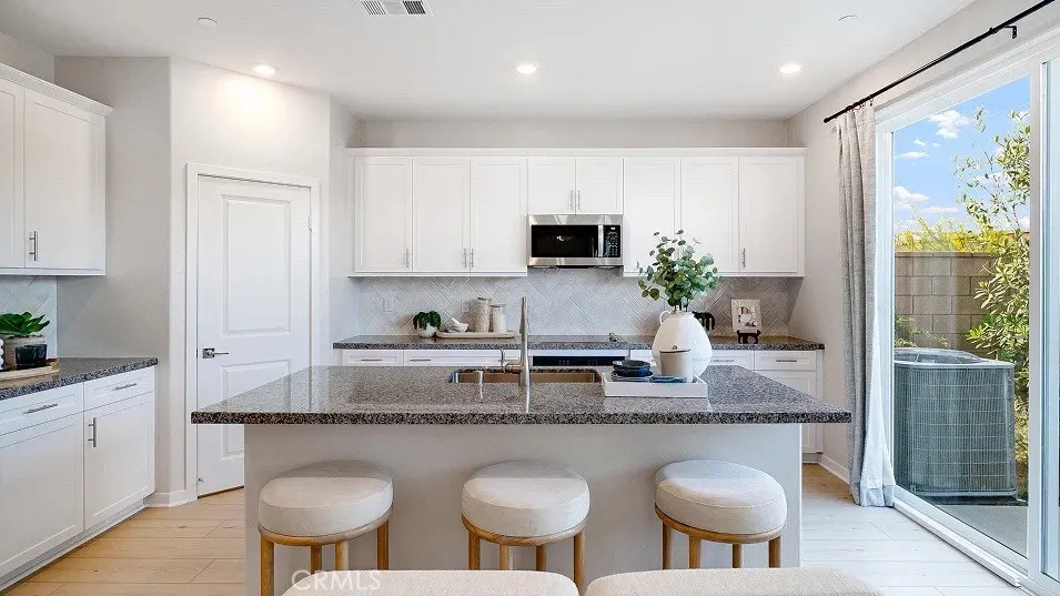 3274 Silo Paseo