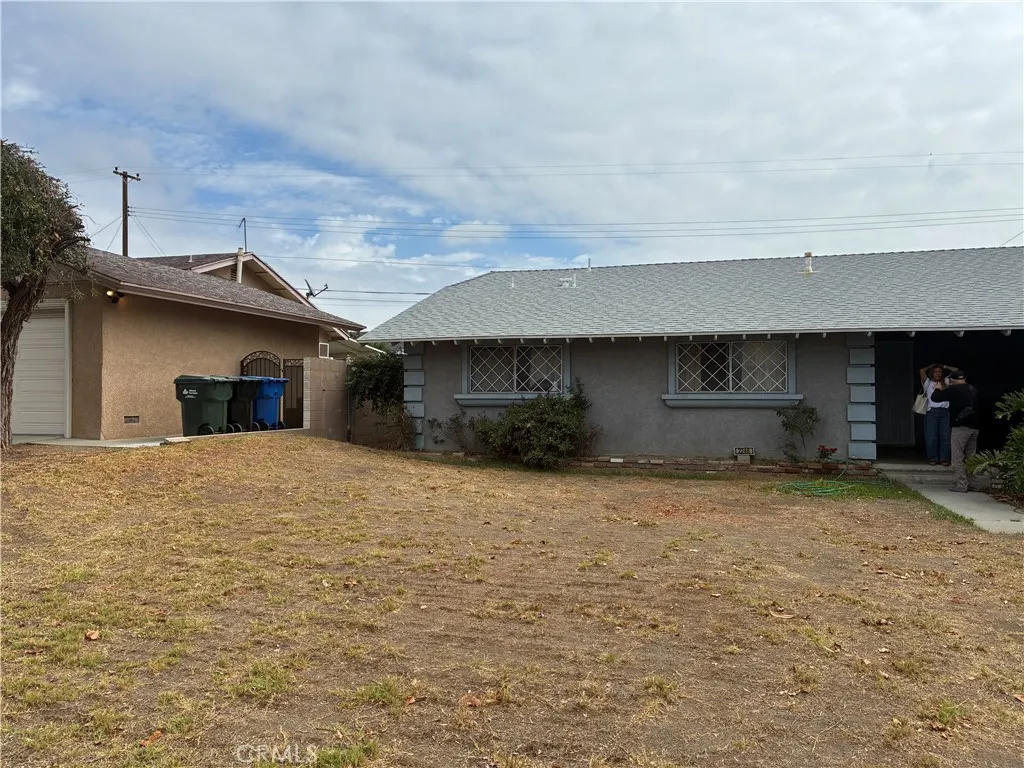 2248 Mariposa Street