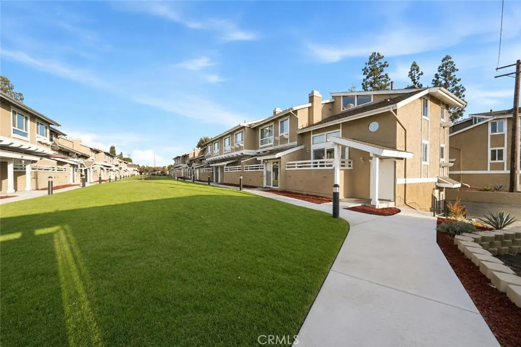 981 W Imperial Hwy #23