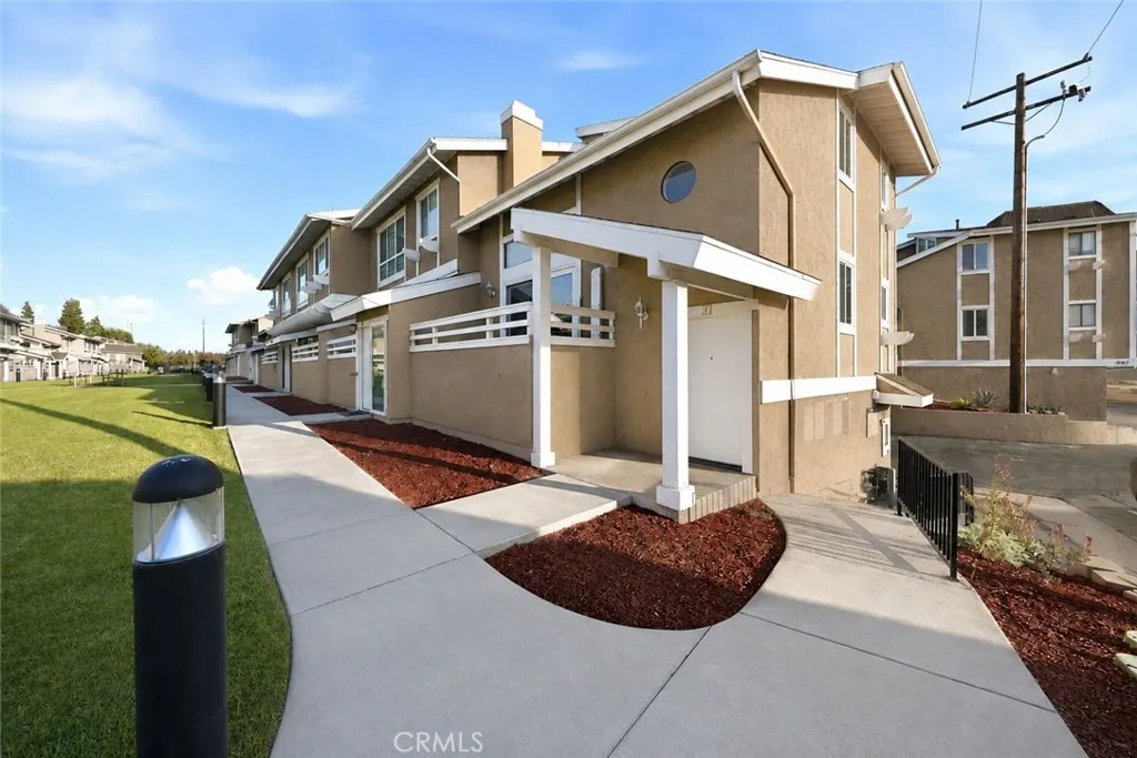 981 W Imperial Hwy #23