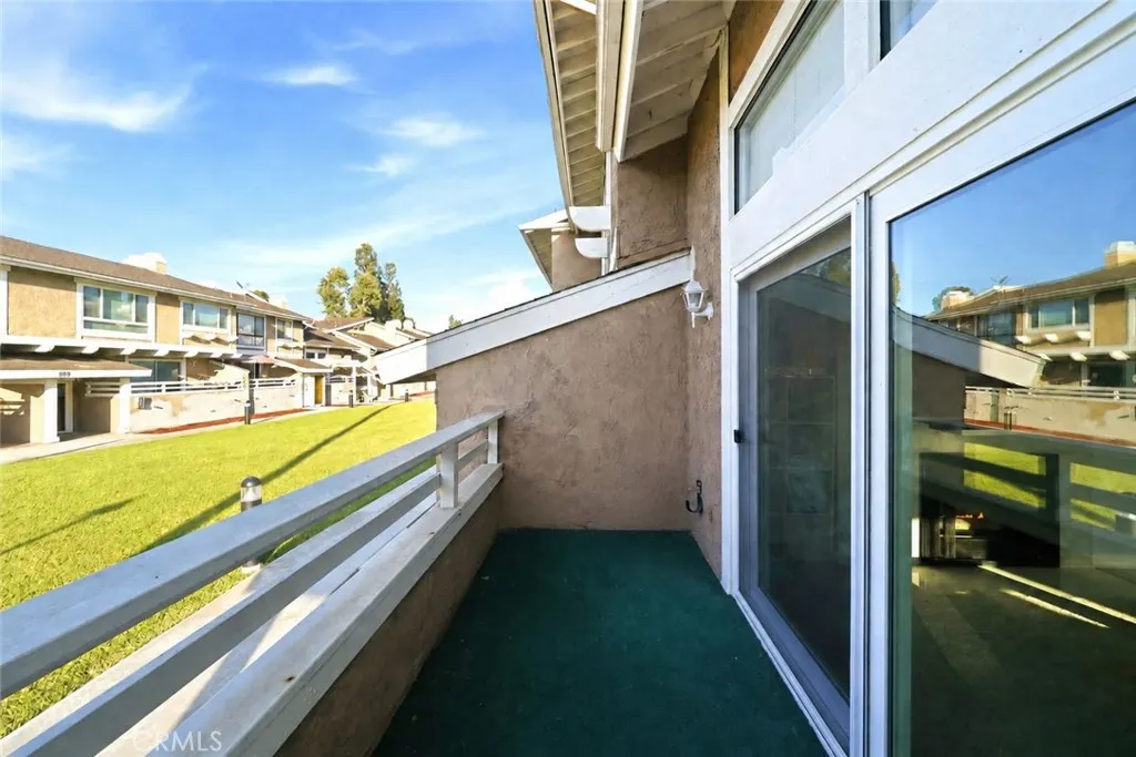 981 W Imperial Hwy #23