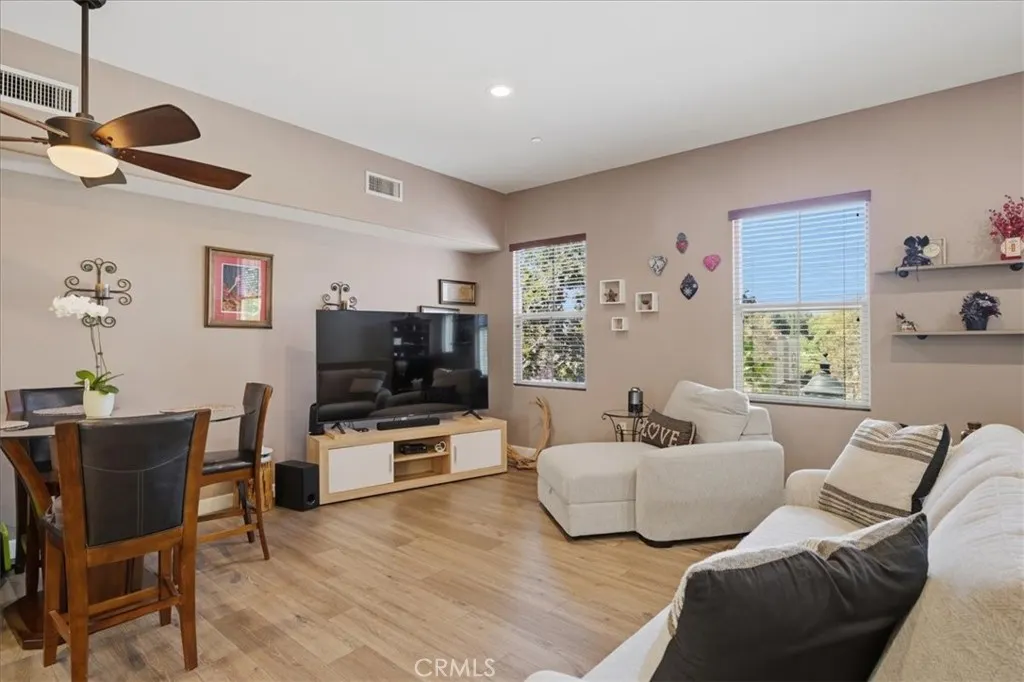 354 S. San Dimas Ave
