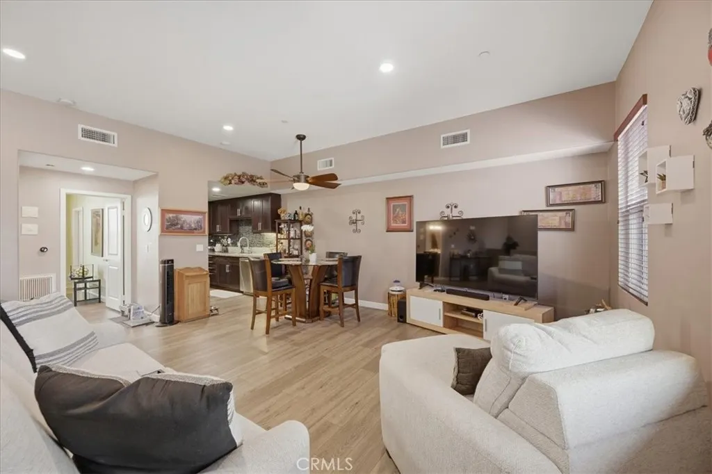354 S. San Dimas Ave