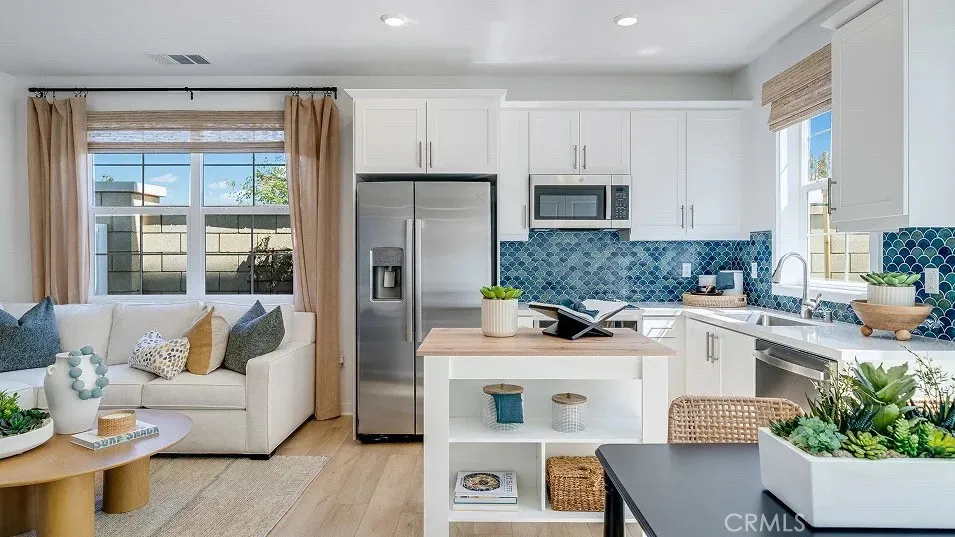 4560 S Forsyth Paseo