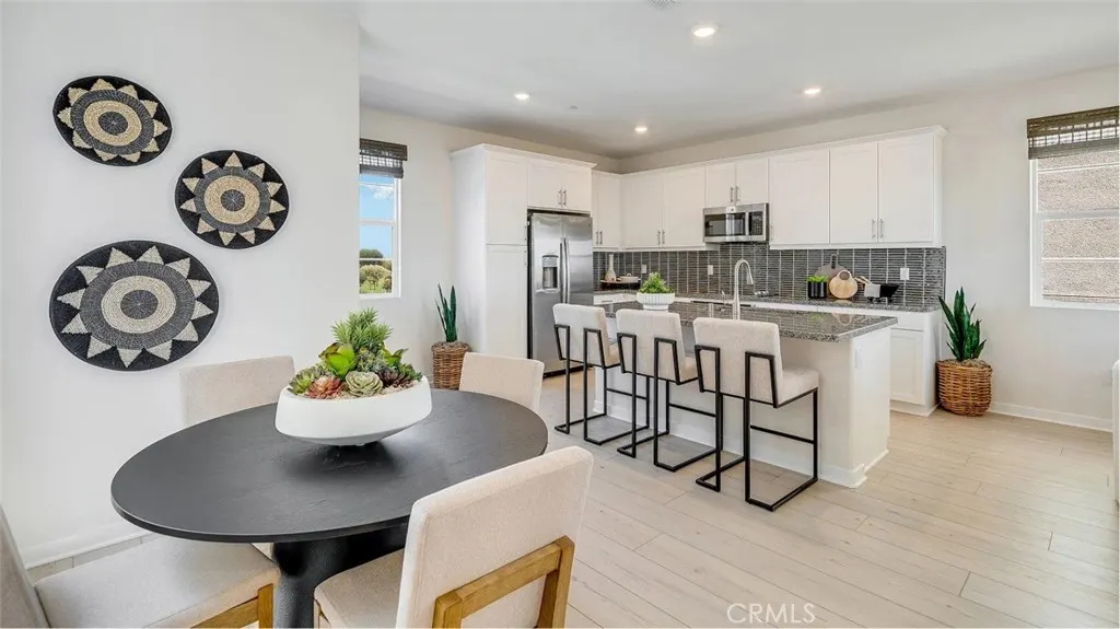 2635 E Lincoln Paseo