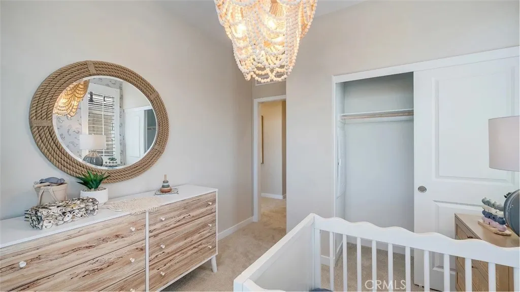 2637 E Lincoln Paseo