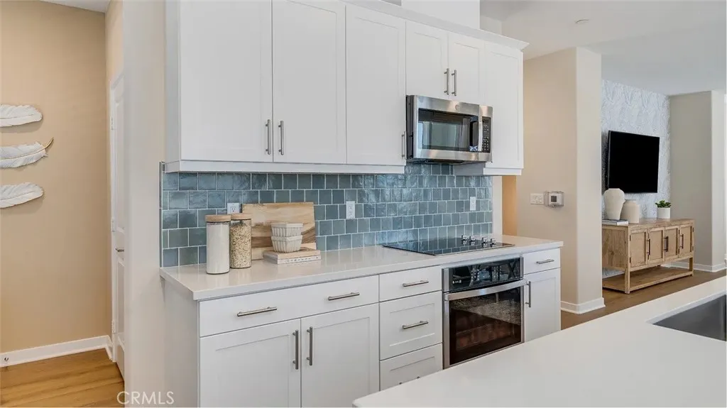 2637 E Lincoln Paseo