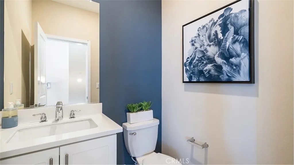 2637 E Lincoln Paseo