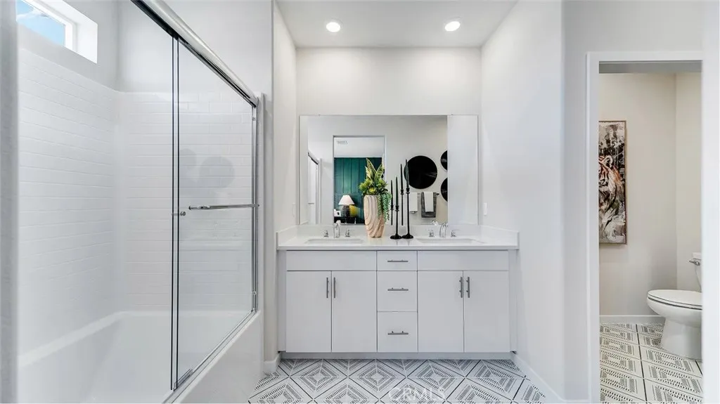 3172 Homestead Paseo