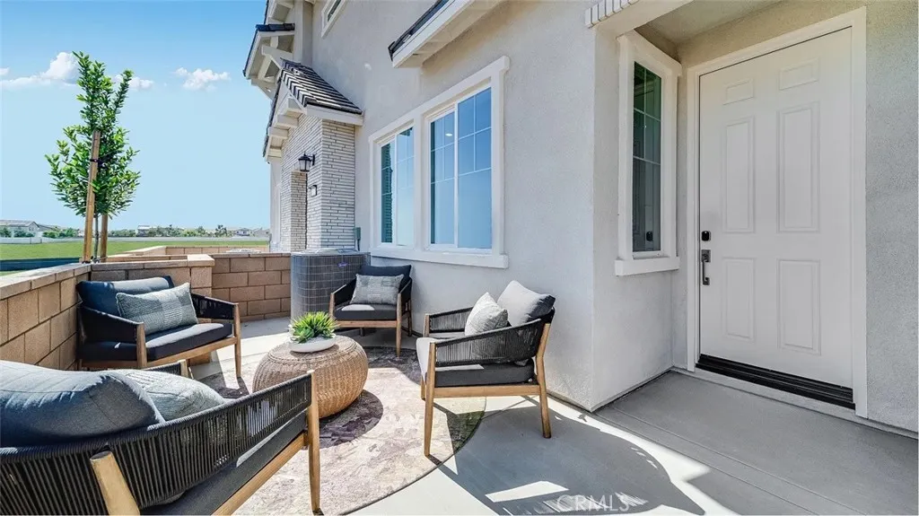 3172 Homestead Paseo