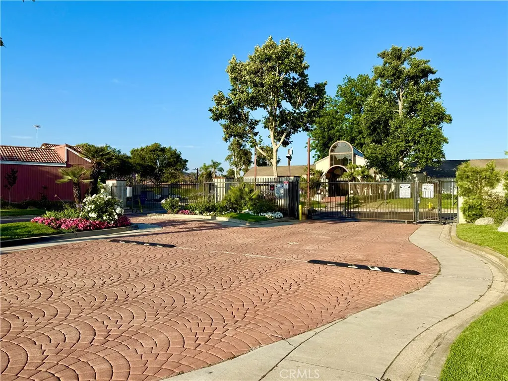 1639 Winn Court