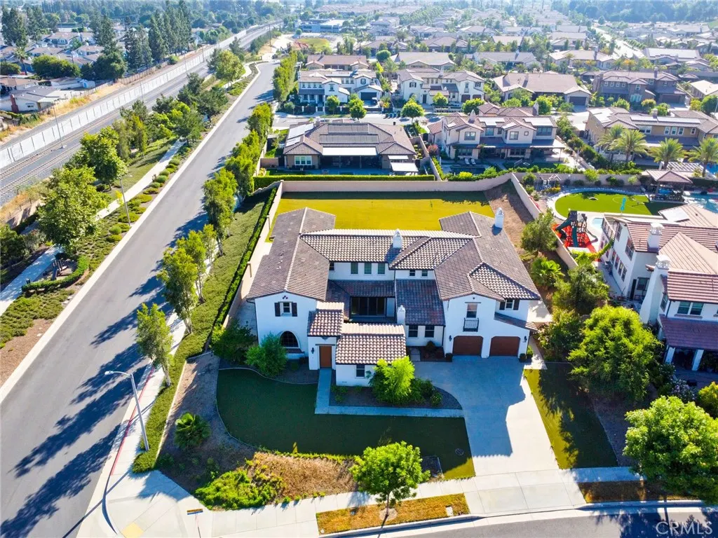 245 Snapdragon Lane
