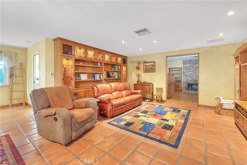 2147 E Rio Verde Drive