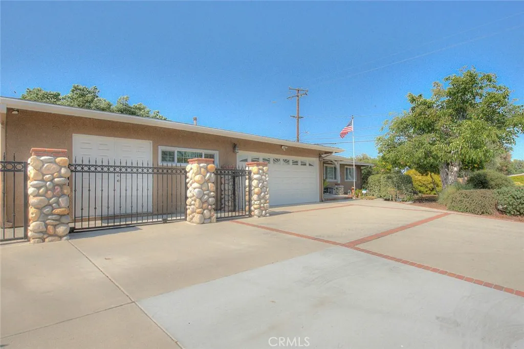 2147 E Rio Verde Drive