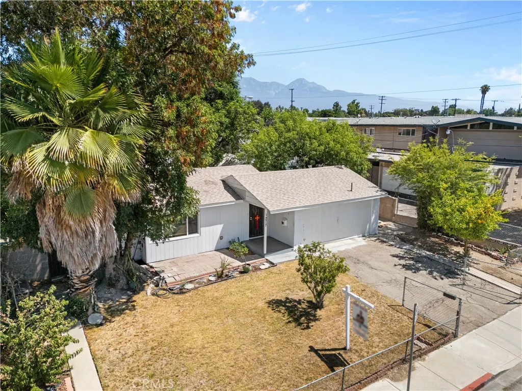 1277 Mindo Drive