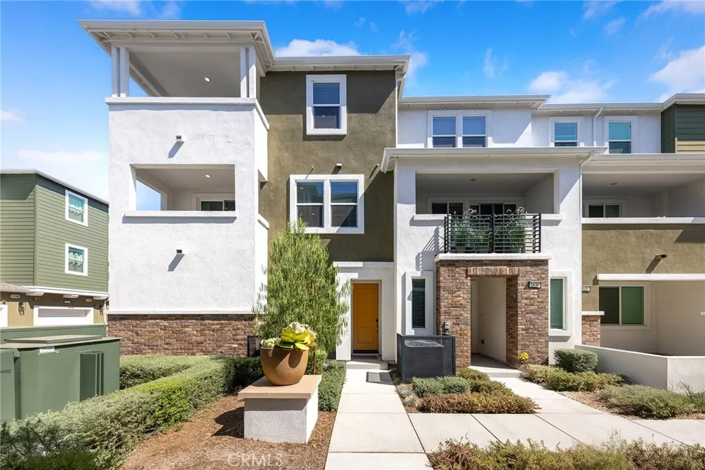 1626 Cayton Loop