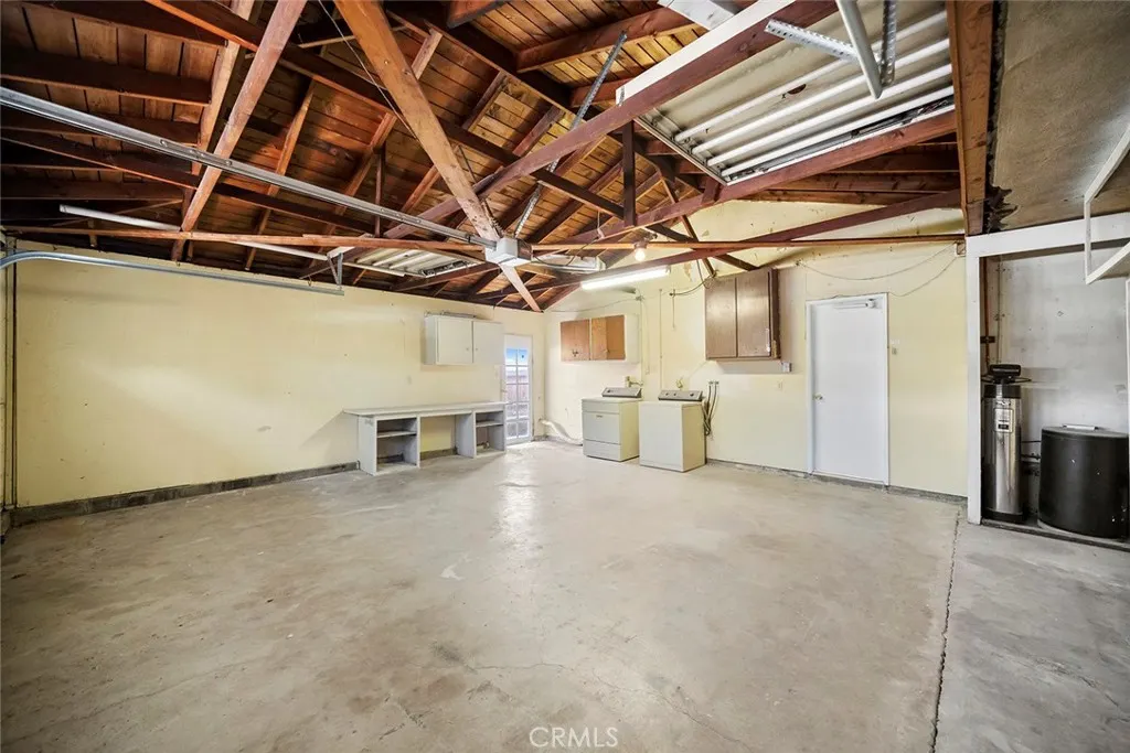 312 Faxina Avenue