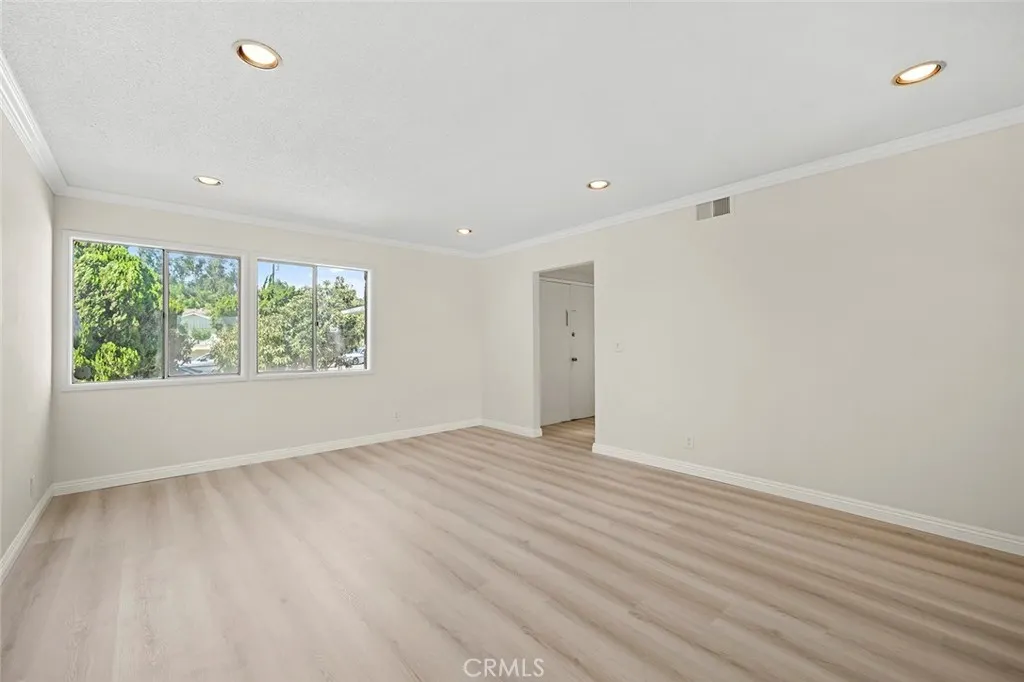 312 Faxina Avenue