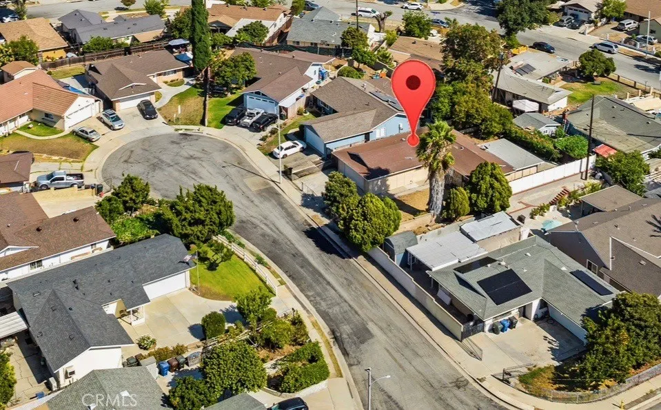 312 Faxina Avenue