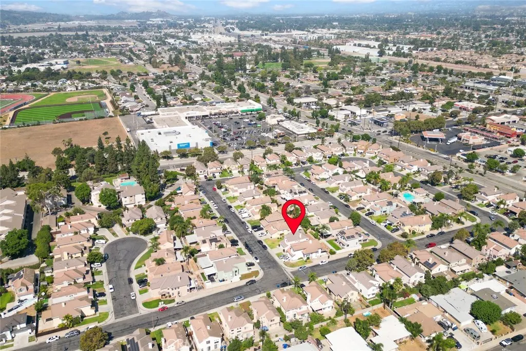 827 Oakhurst Drive