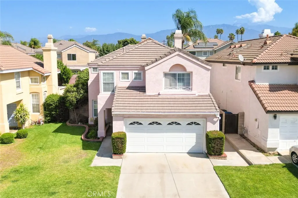 827 Oakhurst Drive