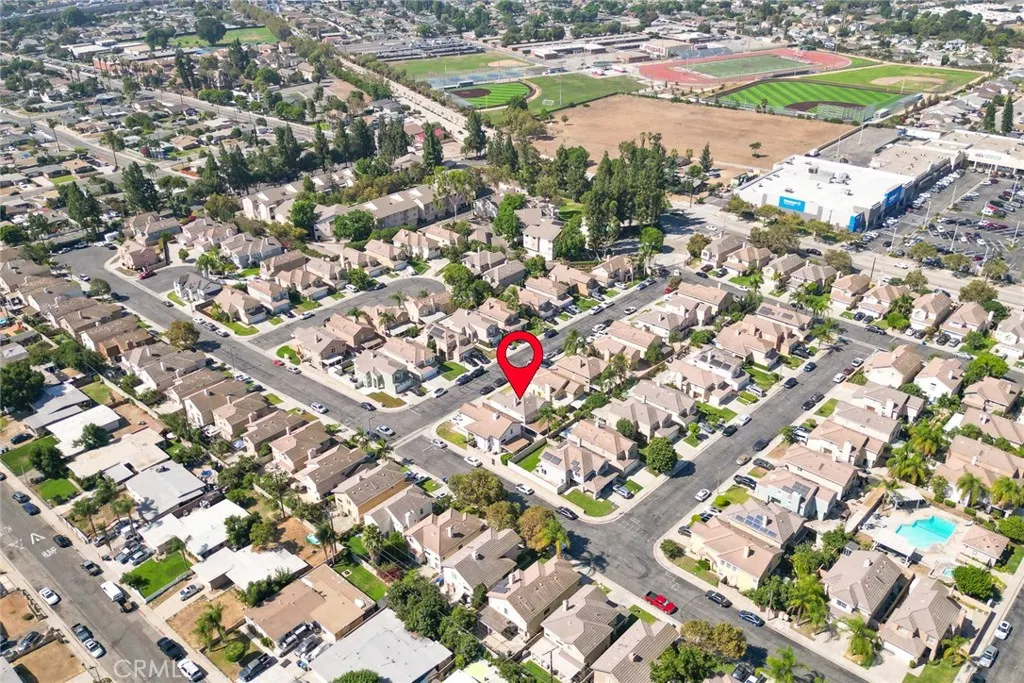 827 Oakhurst Drive