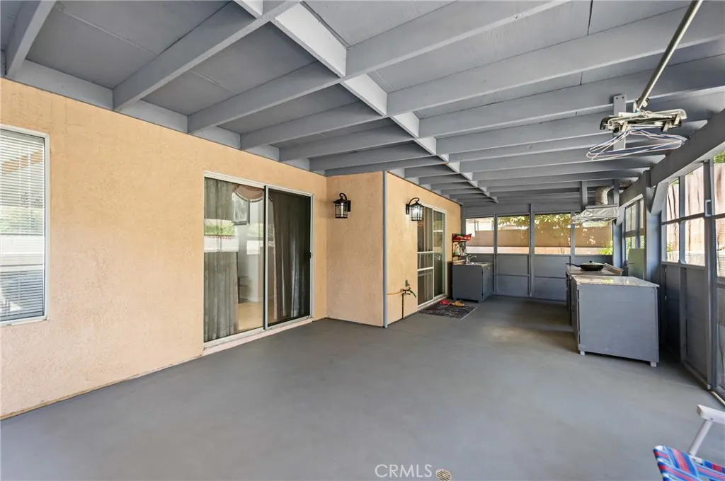 827 Oakhurst Drive