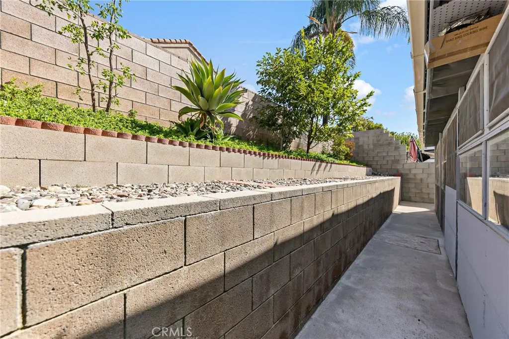 827 Oakhurst Drive