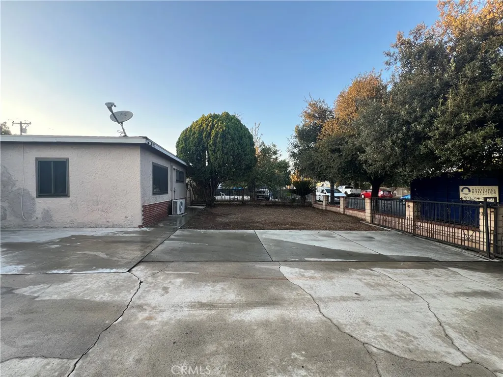 1512 S Pleasant Avenue