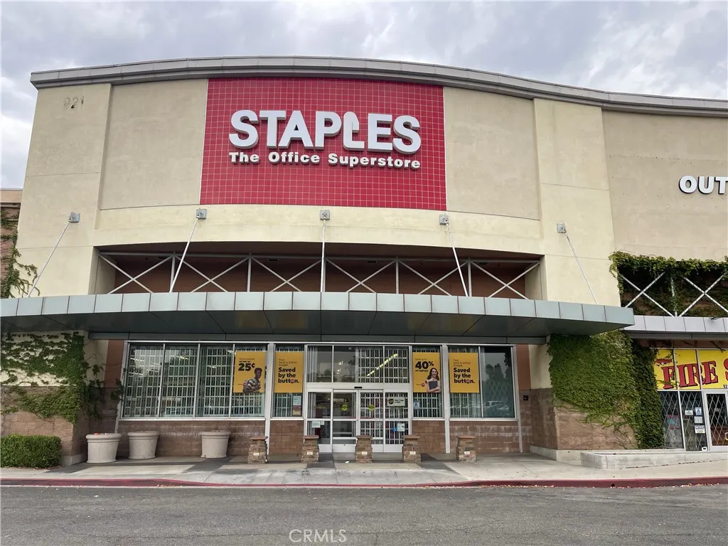 4261 Inland Empire Boulevard, #B101